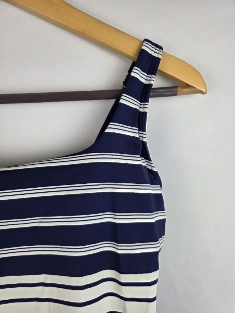 Lands' End Tankini Top Women's Size 2 Blue Striped Swimsuit Swim Underwire Top